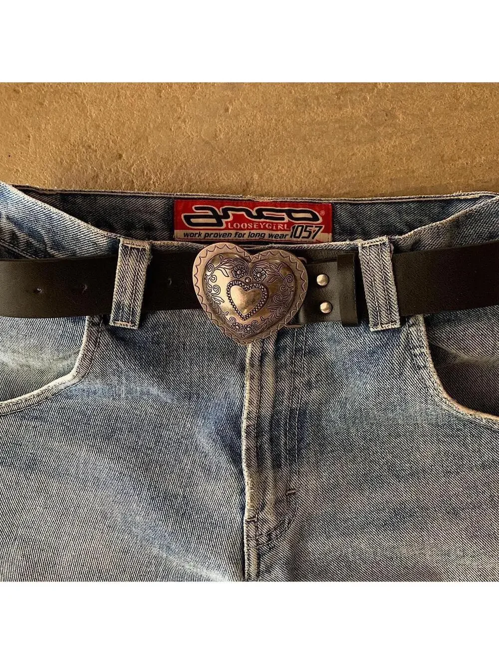 American Western vintage style Heart Belt Buckle black belt. 38.5 inches